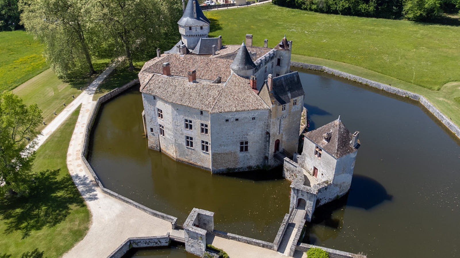 Chateau de la Brède